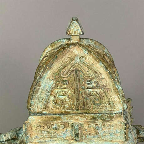 Fanghu-Vase im archaischen Stil - China, grün-braun patinier… - фото 3