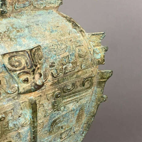Fanghu-Vase im archaischen Stil - China, grün-braun patinier… - Foto 7