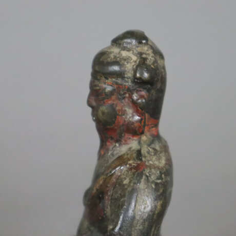 Figurine des Kriegsgottes Guandi - China, Qing-Dynastie, 18.… - photo 5