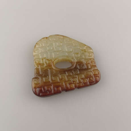 Antiker Jadeanhänger - China, Ausführung im archaischen Stil… - Foto 6