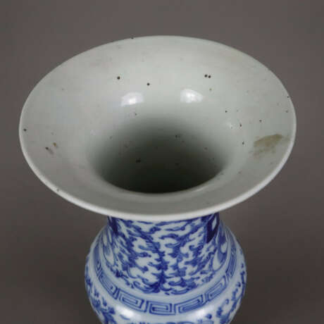 Blau-weiße Balustervase - China, ausgehende Qing-Dynastie, s… - Foto 2