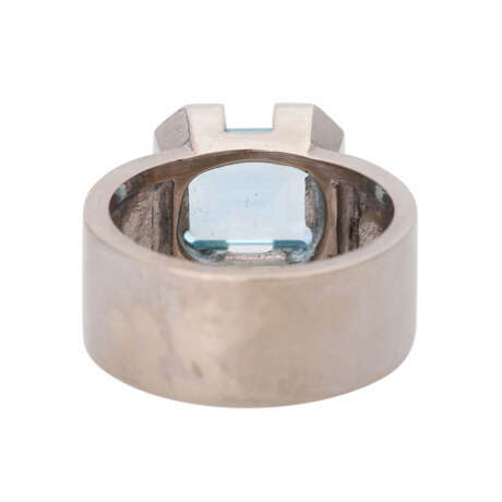 Ring mit 1 blauen Topas im Smaragdschliff, 11,5x9,5 mm - фото 4