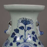 Vase mit Shishis als Handhaben - China um 1900, Porzellan, h… - Foto 3
