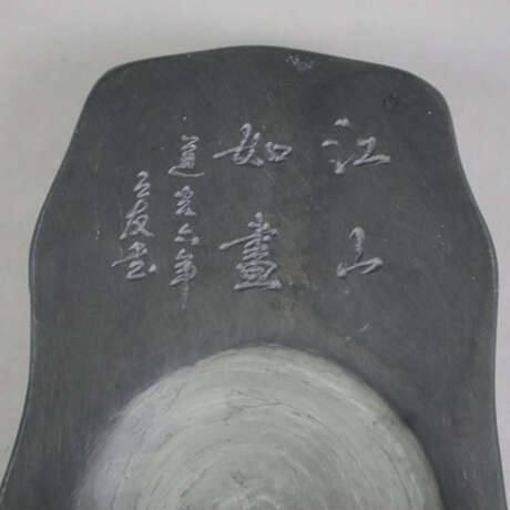 Tuschestein in Holzschatulle - China, Tuschestein mit einges… - photo 3