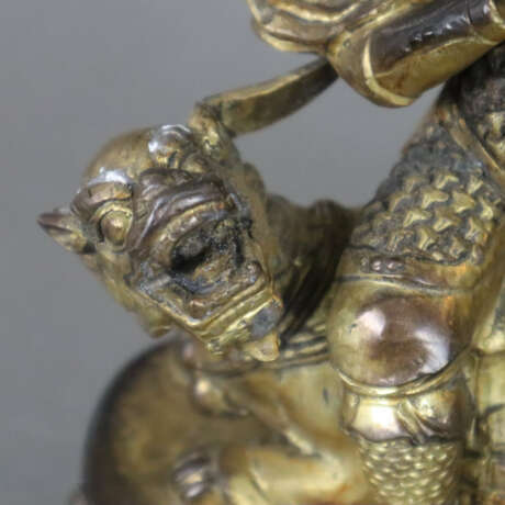 Figur des Vaishravana - tibeto-chinesisch, Bronzelegierung, … - Foto 5