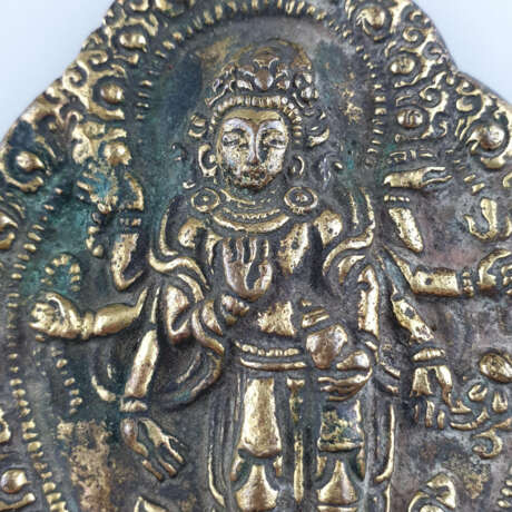 Plakette mit Darstellung des Avalokiteshvara in Aureole-Kupf… - Foto 2