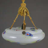 Deckenlampe - 20. Jh., wohl Murano, Opalglas mit Farbeinschm… - photo 1