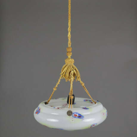 Deckenlampe - 20. Jh., wohl Murano, Opalglas mit Farbeinschm… - photo 2