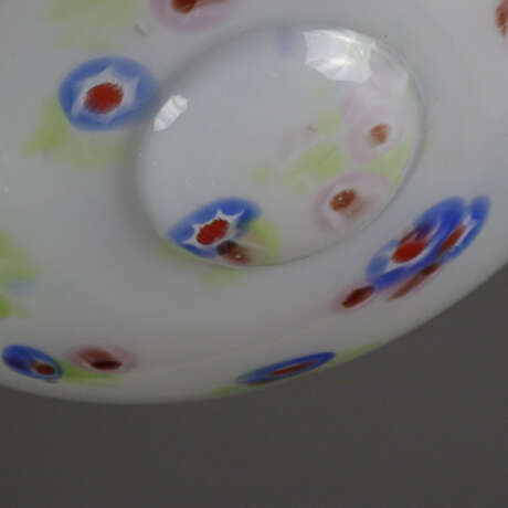 Deckenlampe - 20. Jh., wohl Murano, Opalglas mit Farbeinschm… - photo 5