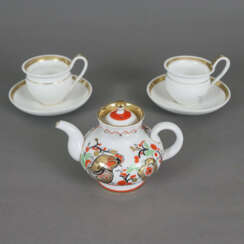 Russische Teekanne und zwei Empire-Tassen - Porzellan, 1x kl…