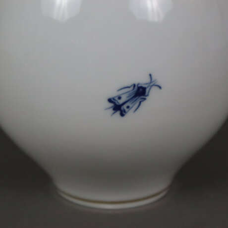 Vase / Lampenfuß - Meissen, 20.Jh., Porzellan, unterglasurbl… - Foto 5