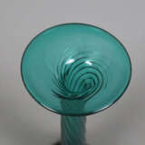 Enghalsvase - Murano, bläulich grünes Glas, über rundem Fuß … - photo 2