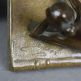Jugendstil-Bronzeminiatur - um 1900, Frauenakt auf übergroße… - Foto 6