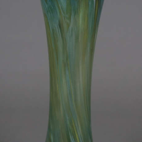 Vase - dickwandiges Glas mit Farbeinschmelzungen, irisiert, … - Foto 4