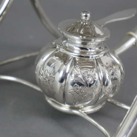 Prächtige Teekanne - deutsch, 800er Silber, ziselierter Blum… - photo 10