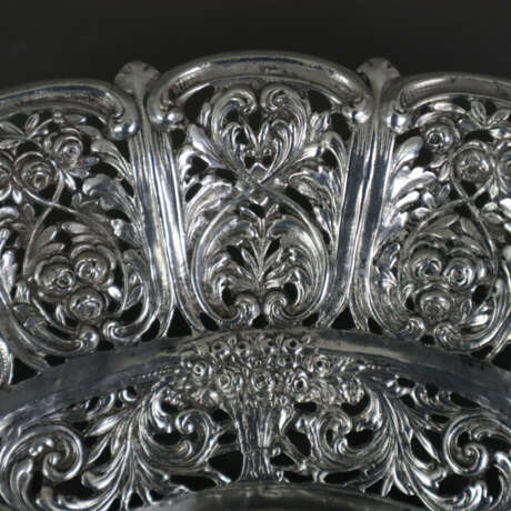 Korbschale im Barockstil - 800er Silber, ovale Form, durchbr… - Foto 1