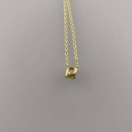 Diamantanhänger an zarter Kette - Gelbgold 750/000, gestempe… - Foto 4