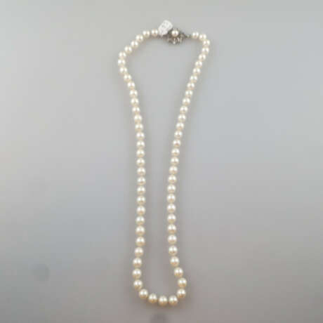 Perlencollier mit aufwändig gestalteter Goldschließe - Perle… - фото 3