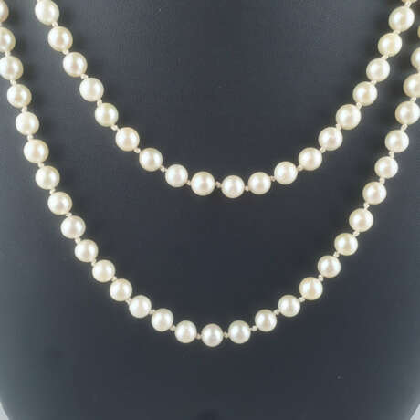 Perlenkette mit Goldschließe - lange Kette mit 130 Perlen vo… - Foto 2