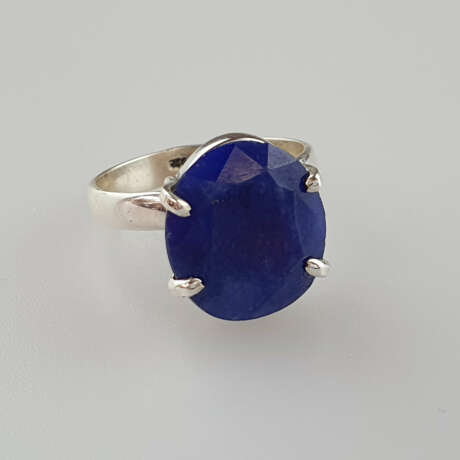 Saphir-Ring - 925er Silber, Ringkopf besetzt mit einem blaue… - фото 1