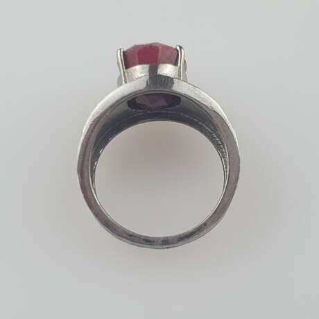 Rubin-Ring- 925er Silber, breite Ringschiene mit Struktur-Ob… - photo 5