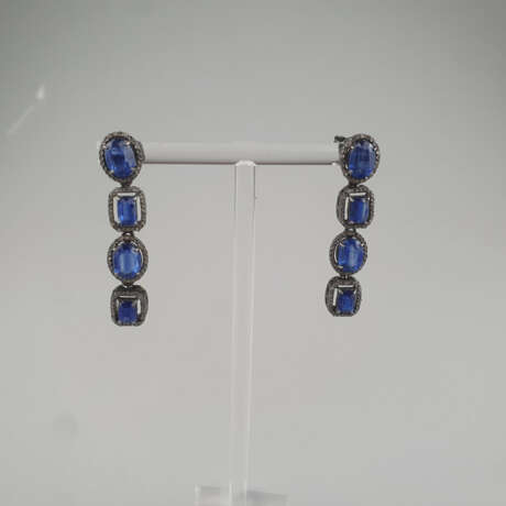 Ein Paar Ohrhänger mit Kyaniten und Diamanten - Sterling Sil… - photo 1