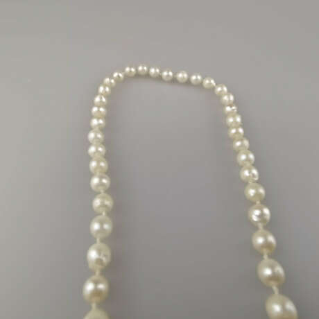 Perlenkette - 20.Jh., ca.104 cremefarbene Zuchtperlen mit te… - photo 4