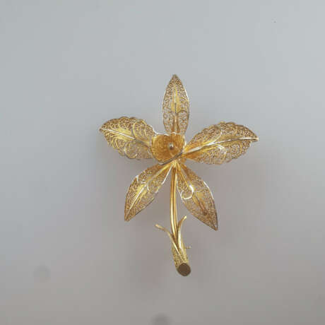 Blütenbrosche - Filigranarbeit aus Silberdraht, vergoldet, g… - Foto 3