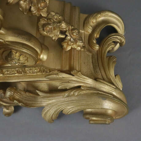 Prunkvolle Pendule - Paris, Frankreich, um 1800, vergoldetes… - photo 7