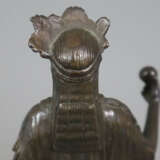 Figurine einer antiken Priesterin - Bronze, braun patiniert,… - фото 7