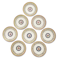 EIGHT SEVRES PORCELAIN &#39;PARASOL CHINOIS&#39; PATTERN PLATES