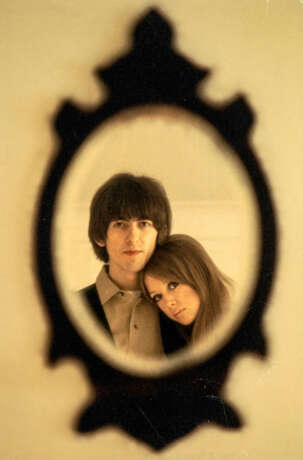 George Harrison and Pattie Boyd, 1966 - фото 1