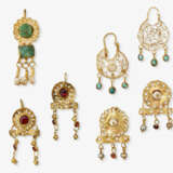 Three pair of earrings and a single earring. Römisch, 3rd century AD - фото 1