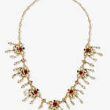 A necklace with bright red garnets, pearls and enamel. Probably Austria or Prague, circa 1600-1610 - photo 2