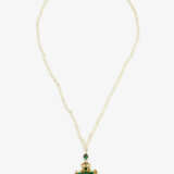 A seed pearl necklace with cross pendant with emeralds. Pendant: probably Spain, 1st half of the 17th century - photo 3