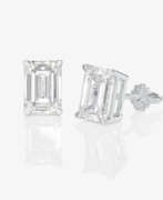 Ear Jewelry. A pair of stud earrings decorated with LAB GROWN diamonds in a puristic emerald cut. Belgium, ANTWERP ATELIERS