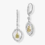 A pair of diamond drop earrings. - photo 1