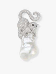 Pendant and brooch: a brilliant-cut diamond-studded atelid sitting on a baroque cultured pearl. Germany