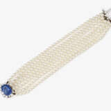 A seven-strand cultured pearl bracelet with a fine sapphire and brilliant-cut diamond clasp. Munich, 1960s-1970s, jeweller: RAVE - фото 2