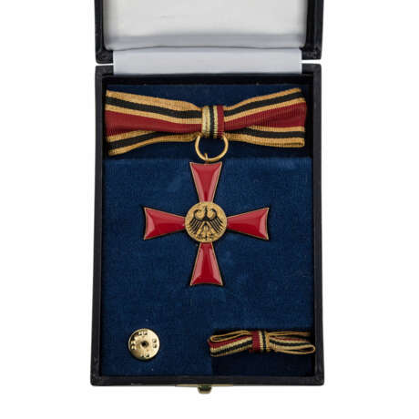 BRD - Verdienstkreuz am Bande des Verdienstordens, - фото 2