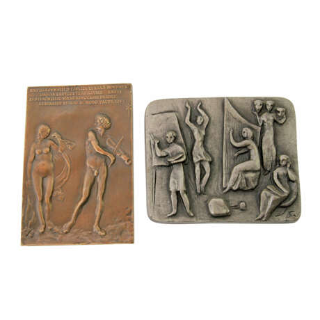 Konvolut 2 Reliefplatten, 20. Jahrhundert: - photo 1