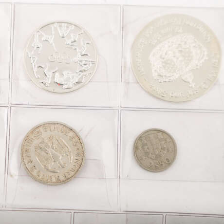 Konvolut Silbermünzen Österreich 25, 50, 100 - фото 5