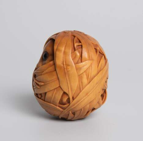 Holz-Netsuke von Susan Wraight (Berkshire 1955–) - photo 4