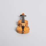 Netsuke «Embryo-Violine» von Cornel Schneider (1965–) - photo 5