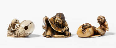 Lot: 3 Netsuke