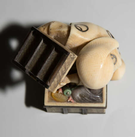 Netsuke von Yasuaki (Homei) - photo 6