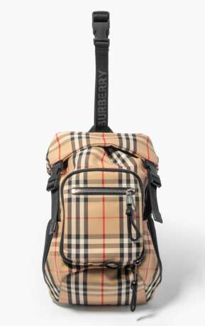 Burberry, Rucksack/Schultertasche "Leo" - photo 2