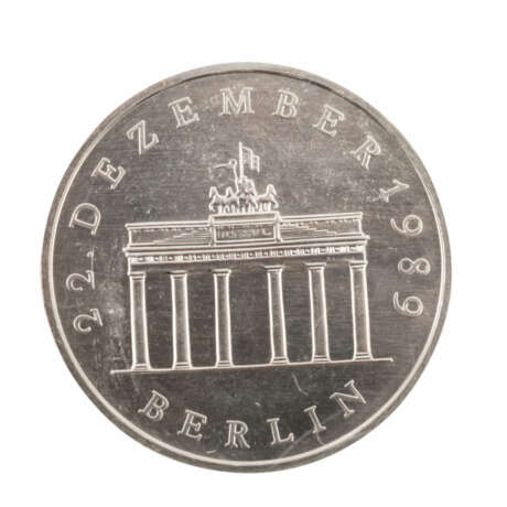 DDR - Konvolut 7 Gedenkmünzen, darunter - фото 2