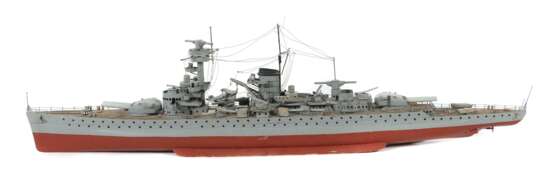 Modell der Kriegsmarine Leichter Kreuzer ''Nürnberg'' von 19… - Foto 1