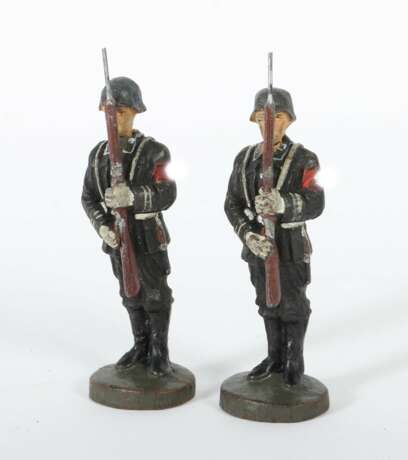 2 Soldaten Elastolin, 2 x Leibstandarte-Soldaten, Schutzstaf… - photo 1